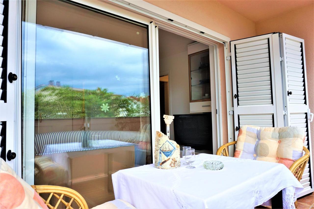 Apartment And Rooms Milak ราบ ภายนอก รูปภาพ